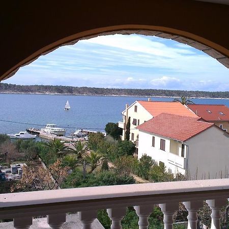 Apartment Zigo Раб Екстериор снимка