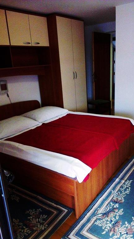 Apartment Zigo Раб Екстериор снимка